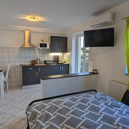 Apartments Kety - Central Heating Crikvenica Exterior photo